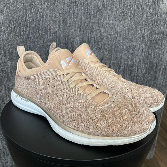 Women’s APL TechLoom Phantom Size 10 - Picture 11 of 14